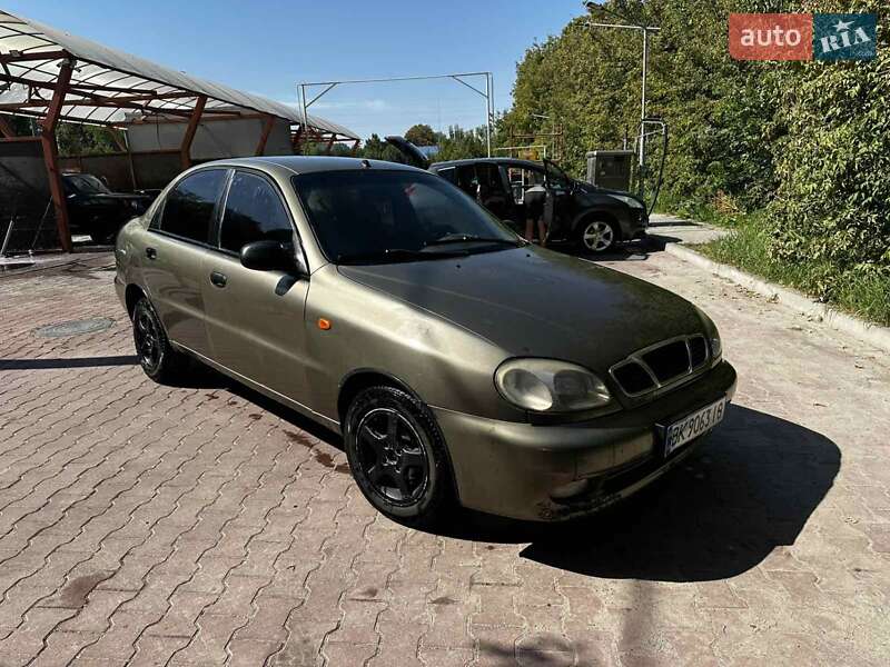 Седан Daewoo Lanos 2005 в Ровно