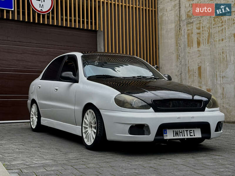 Седан Daewoo Lanos 2003 в Львові