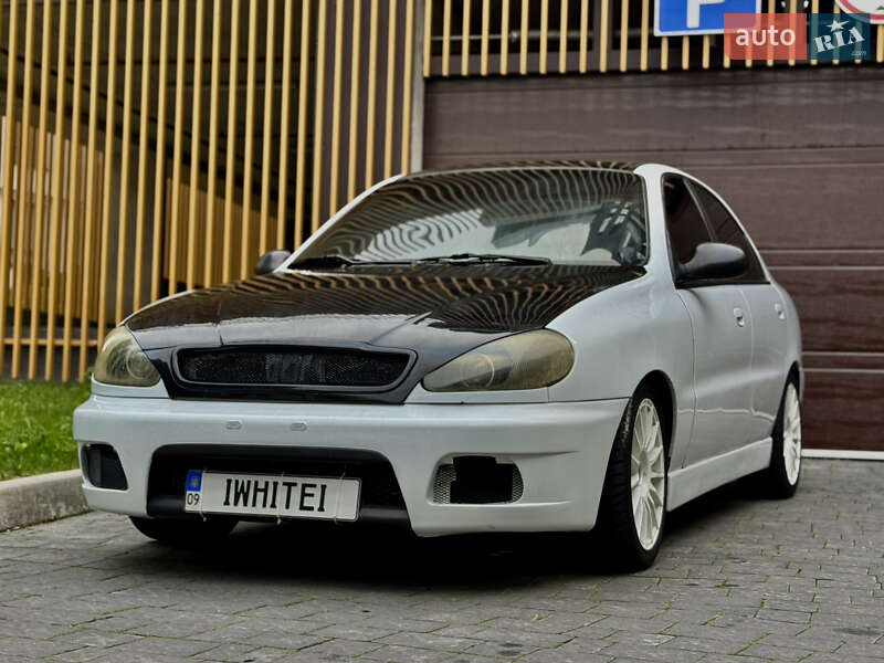 Седан Daewoo Lanos 2003 в Львові