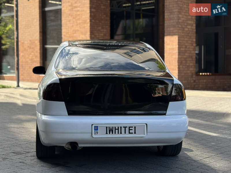 Седан Daewoo Lanos 2003 в Львові