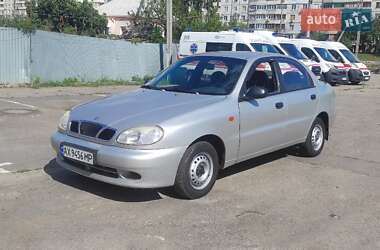 Седан Daewoo Lanos 2001 в Харькове