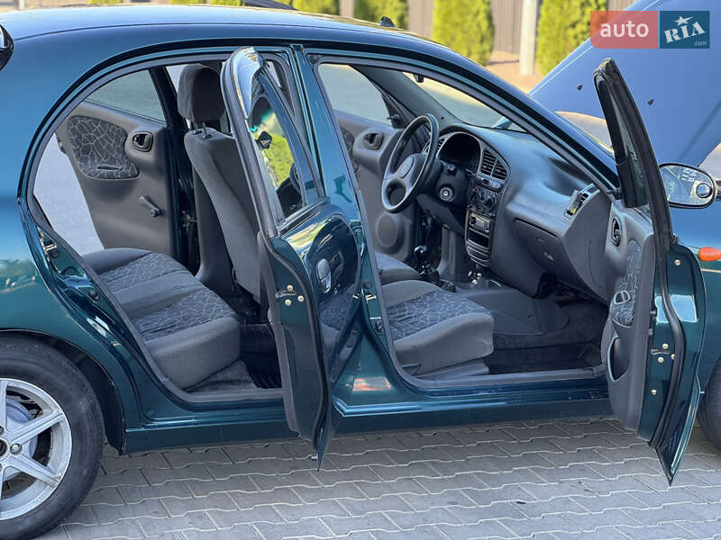 Хэтчбек Daewoo Lanos 2004 в Одессе