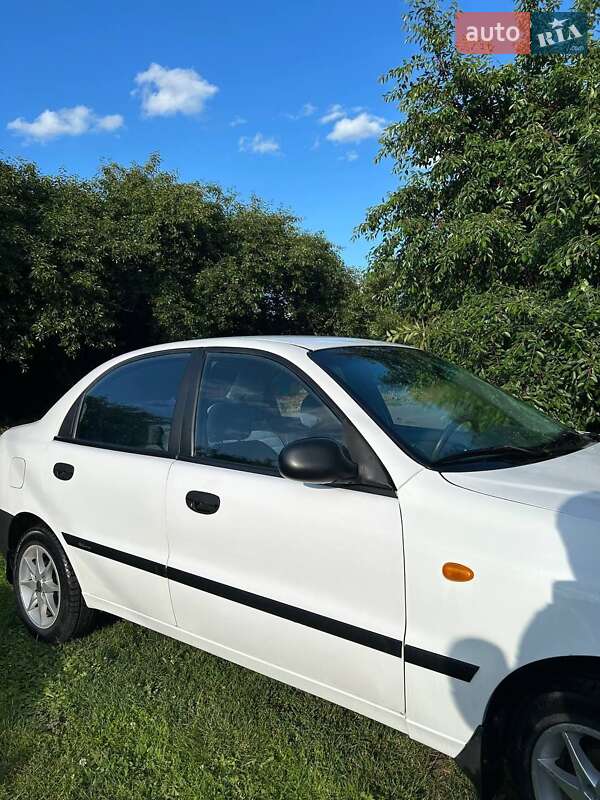 Седан Daewoo Lanos 1998 в Киеве фото 5 Седан Daewoo Lanos 1998 в Киеве