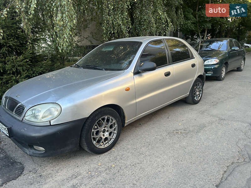 Хэтчбек Daewoo Lanos 1998 в 