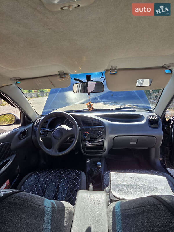 Седан Daewoo Lanos 2005 в Кропивницком
