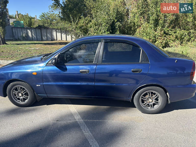 Седан Daewoo Lanos 2004 в Кам'янець-Подільському