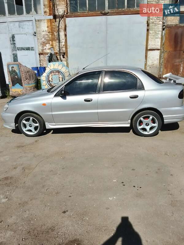 Седан Daewoo Lanos 2006 в Нікополі
