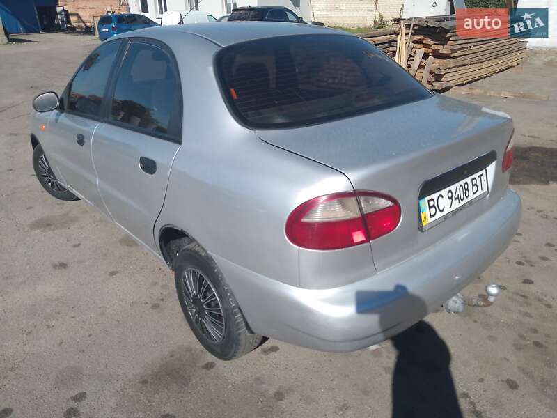 Седан Daewoo Lanos 2008 в Ровно