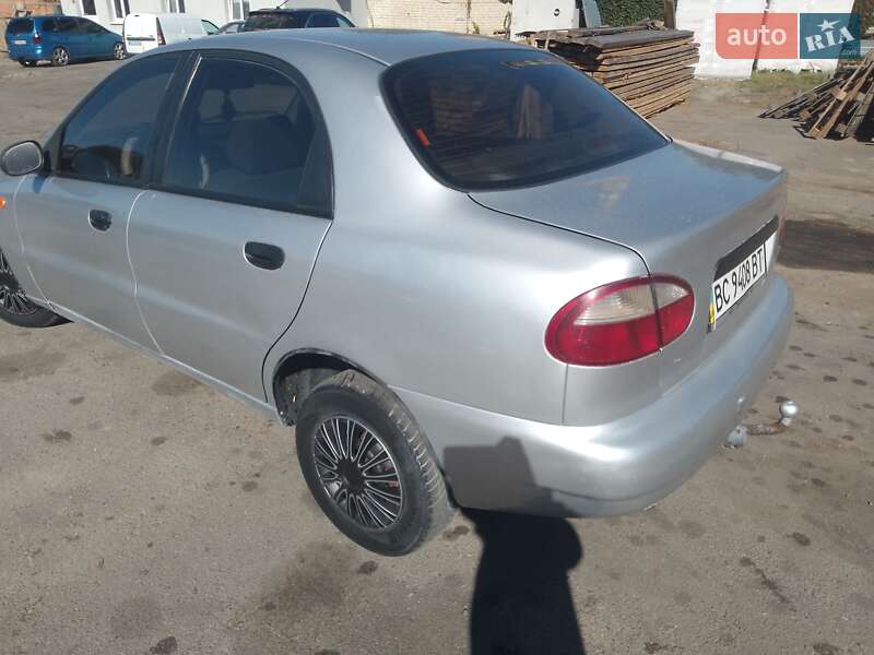 Седан Daewoo Lanos 2008 в Ровно