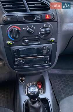 Седан Daewoo Lanos 2003 в 