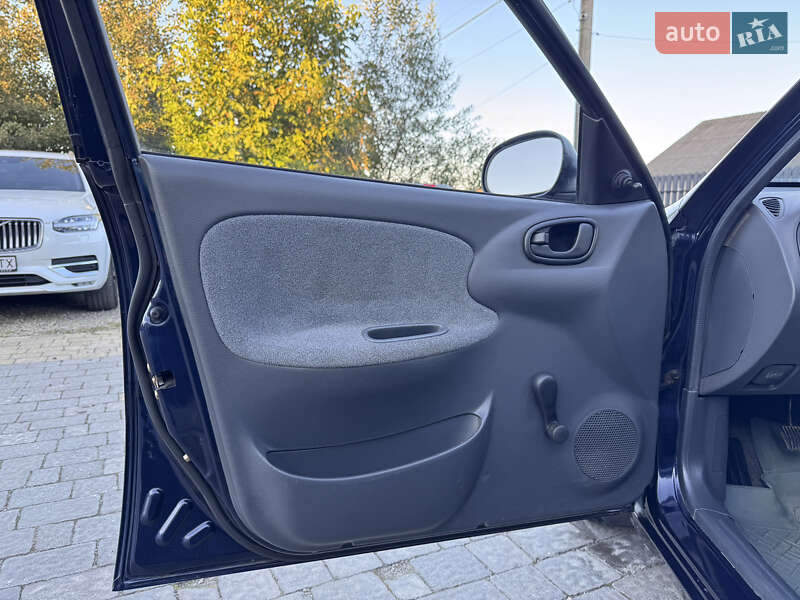 Седан Daewoo Lanos 2006 в Ивано-Франковске