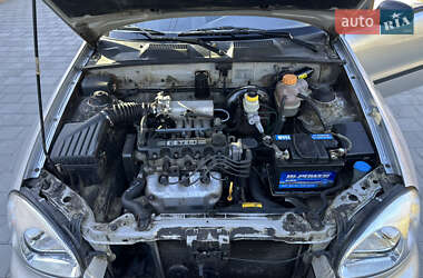 Седан Daewoo Lanos 2004 в 