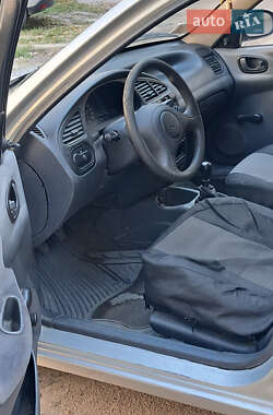 Седан Daewoo Lanos 2004 в 
