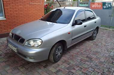 Седан Daewoo Lanos 2002 в Звенигородці