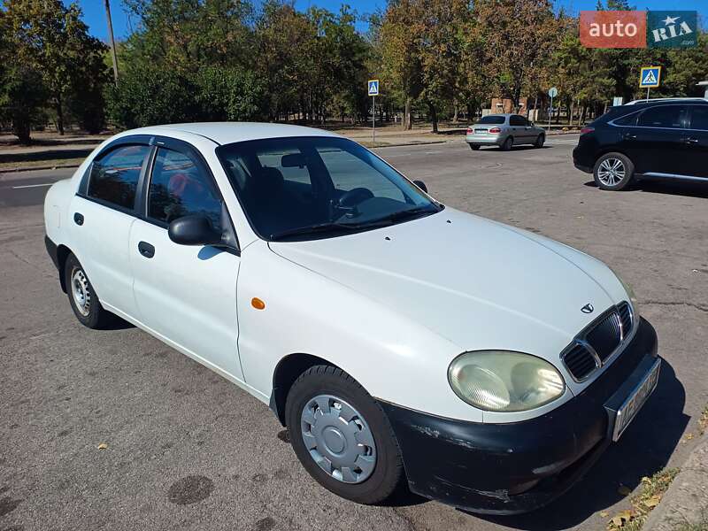 Седан Daewoo Lanos 1998 в Никополе