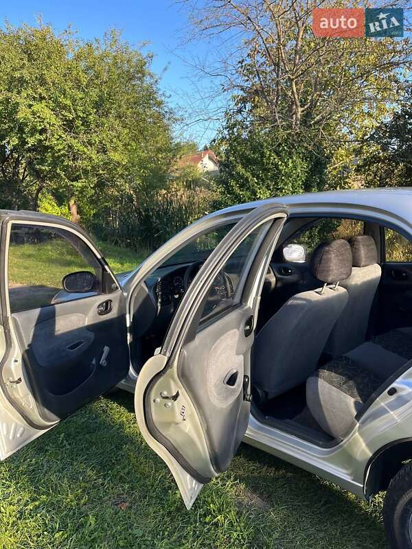 Седан Daewoo Lanos 2006 в Ивано-Франковске