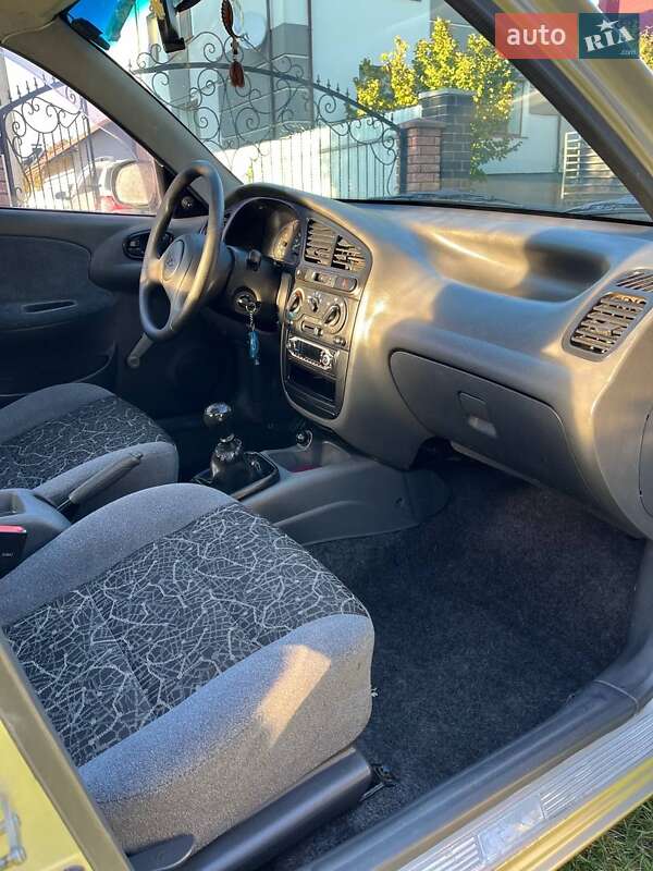 Седан Daewoo Lanos 2006 в Ивано-Франковске