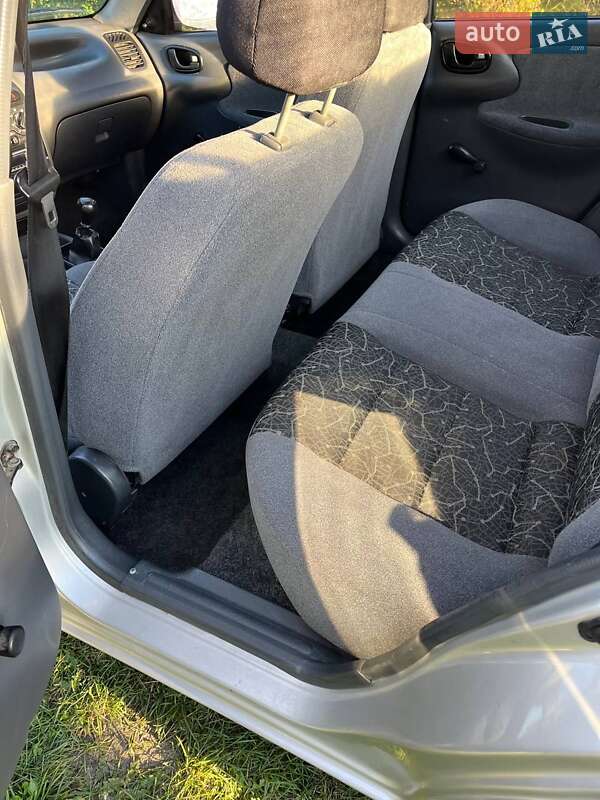 Седан Daewoo Lanos 2006 в Ивано-Франковске