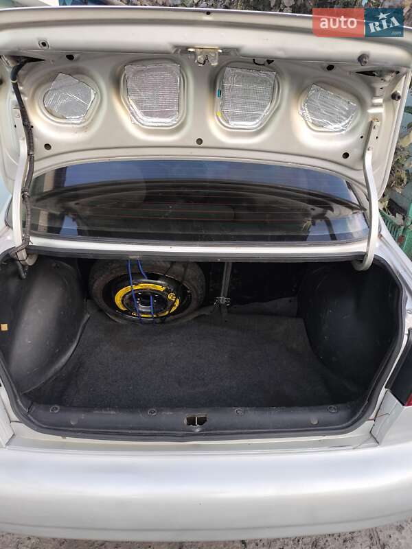 Седан Daewoo Lanos 2005 в Днепре