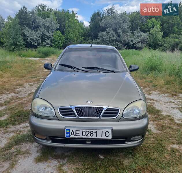 Седан Daewoo Lanos 2004 в Днепре