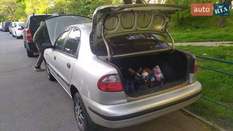 Седан Daewoo Lanos 2004 в Киеве