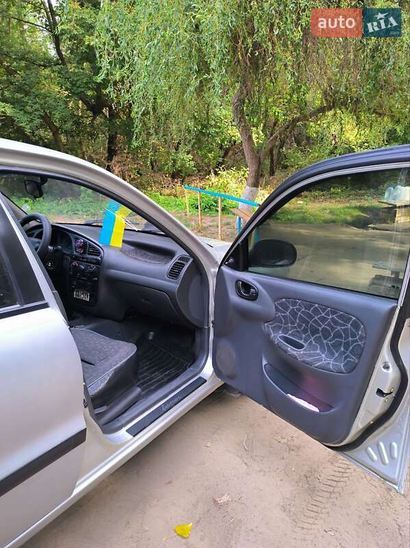 Седан Daewoo Lanos 2004 в Звенигородке