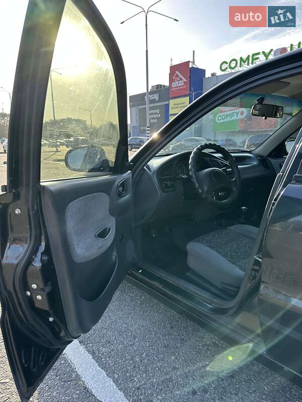 Седан Daewoo Lanos 2008 в Дніпрі