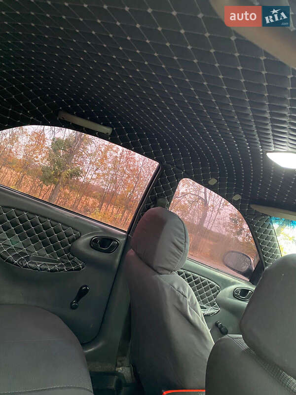 Седан Daewoo Lanos 2006 в Краснограде