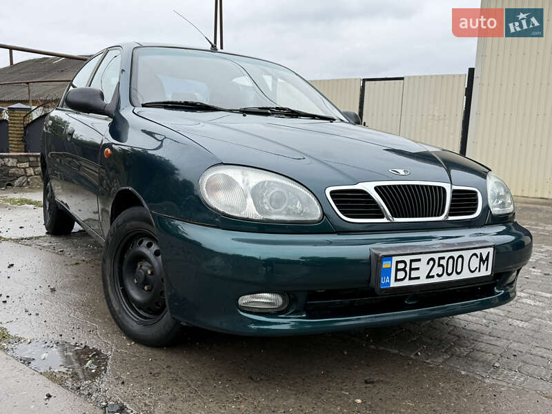 Седан Daewoo Lanos 2003 в Новом Буге