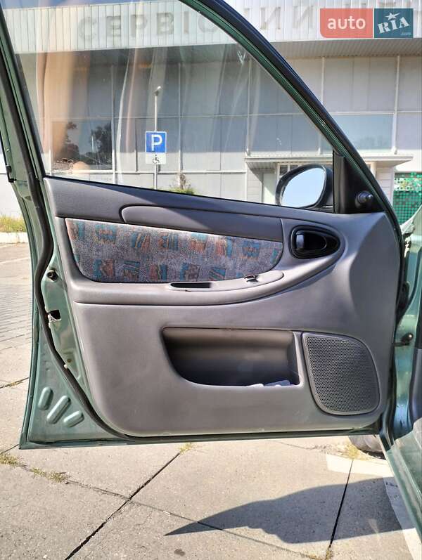 Седан Daewoo Lanos 2005 в Запорожье