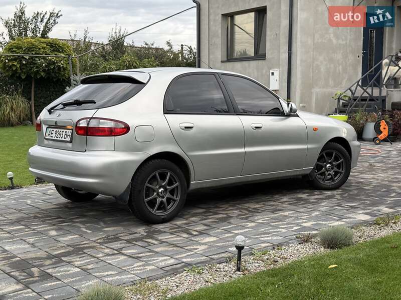Хетчбек Daewoo Lanos 2007 в Дніпрі