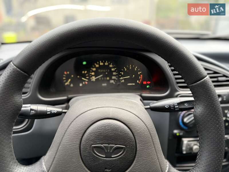 Хетчбек Daewoo Lanos 2007 в Дніпрі