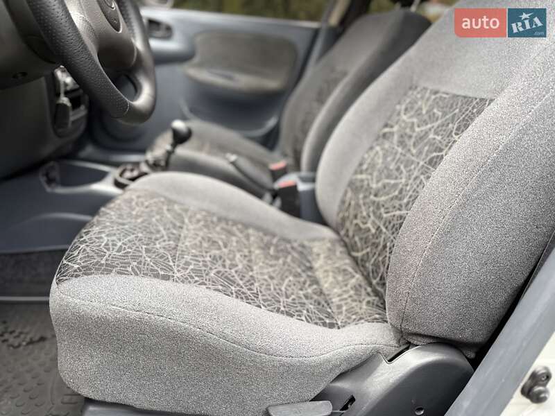 Хетчбек Daewoo Lanos 2007 в Дніпрі