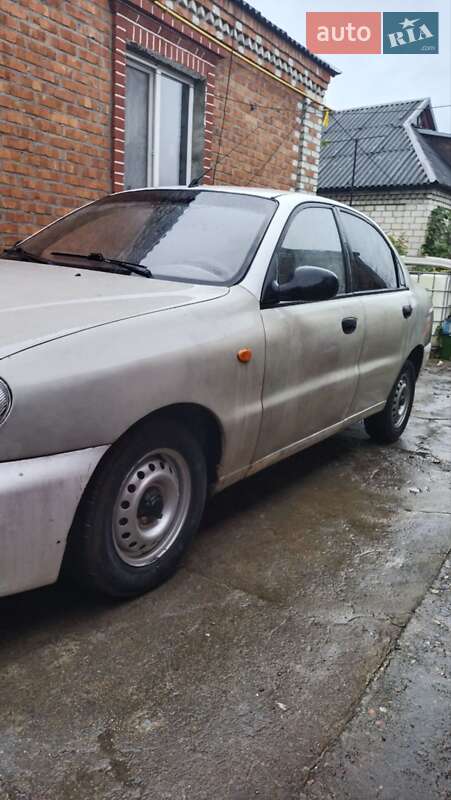 Седан Daewoo Lanos 2004 в Первомайську