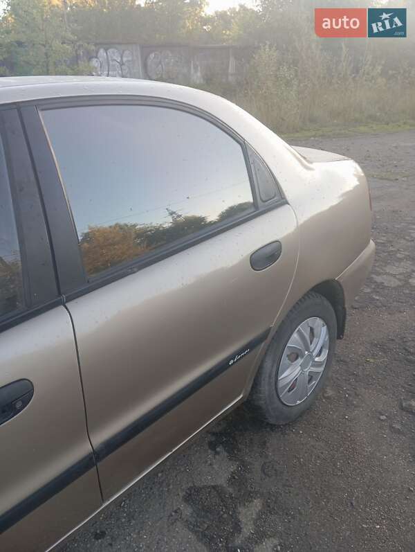 Седан Daewoo Lanos 2008 в Львові