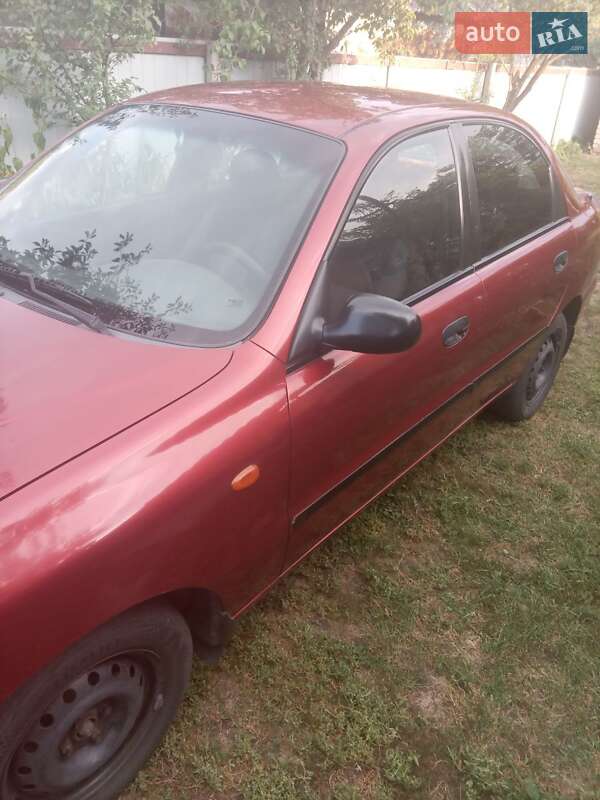 Седан Daewoo Lanos 2001 в Павлограде