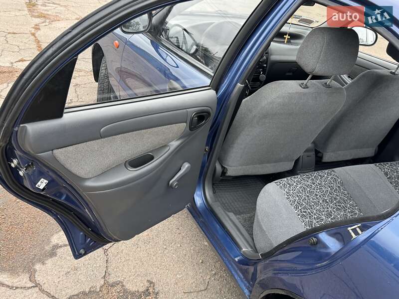 Седан Daewoo Lanos 2011 в Малой Виске