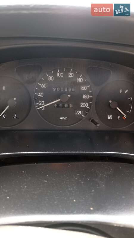 Седан Daewoo Lanos 2003 в Луцке