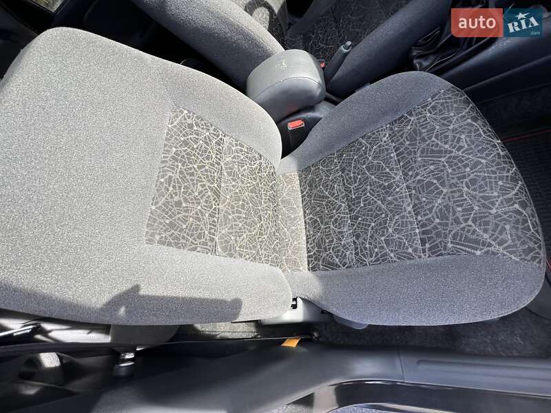 Седан Daewoo Lanos 2008 в Днепре