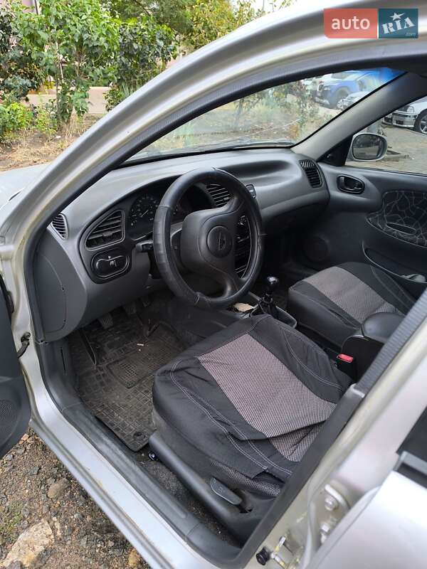 Седан Daewoo Lanos 2003 в Одессе