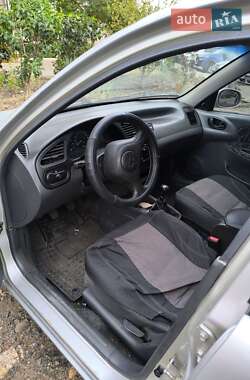 Седан Daewoo Lanos 2003 в 