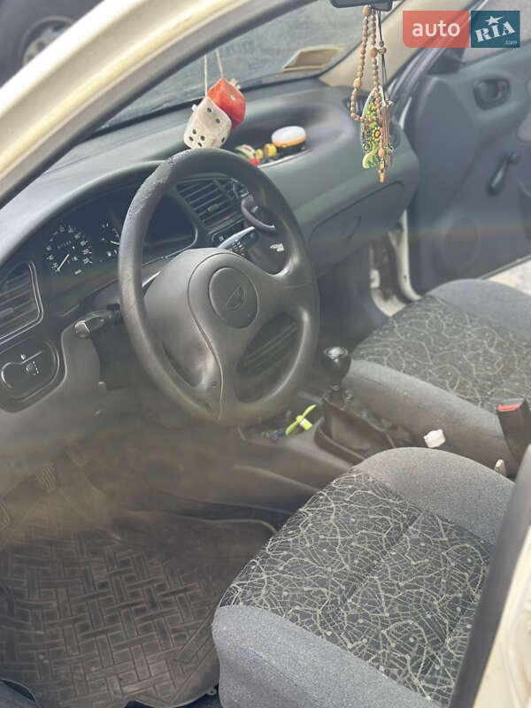 Седан Daewoo Lanos 2005 в Киеве