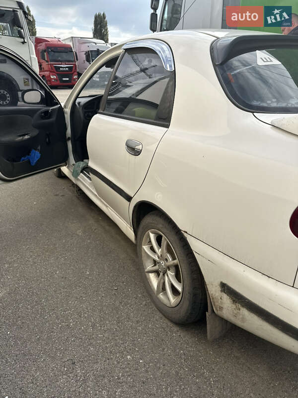 Седан Daewoo Lanos 2005 в Киеве