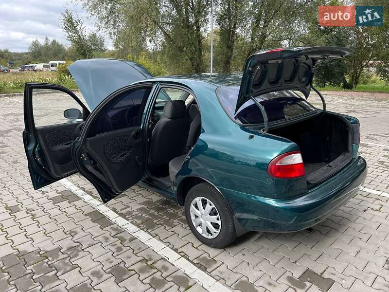 Седан Daewoo Lanos 2002 в Хмельницком