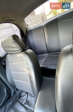 Седан Daewoo Lanos 2002 в 