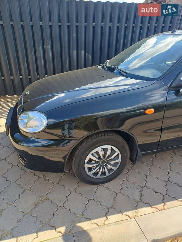 Седан Daewoo Lanos 2008 в Кривому Розі