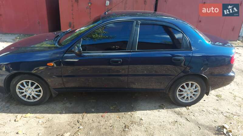 Седан Daewoo Lanos 2004 в Николаеве