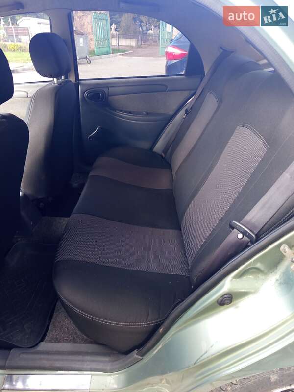 Седан Daewoo Lanos 2008 в Трускавці