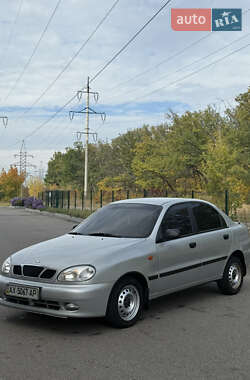 Седан Daewoo Lanos 2002 в Харькове