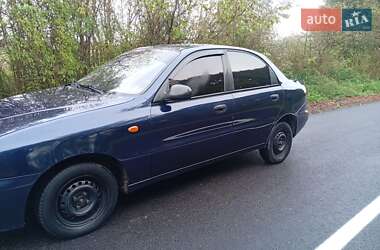 Седан Daewoo Lanos 2002 в 